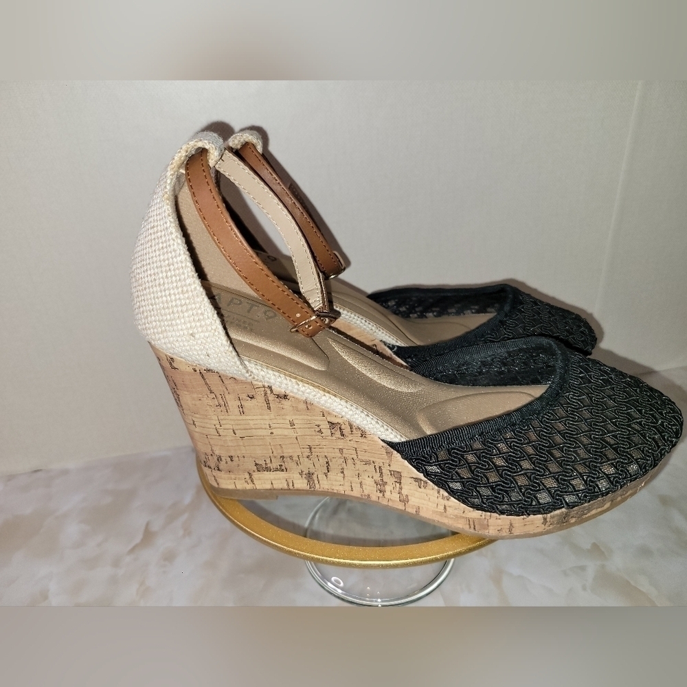 APT 9 Wedge Lace Heel Dress Shoes 7.5 - Picture 2 of 7